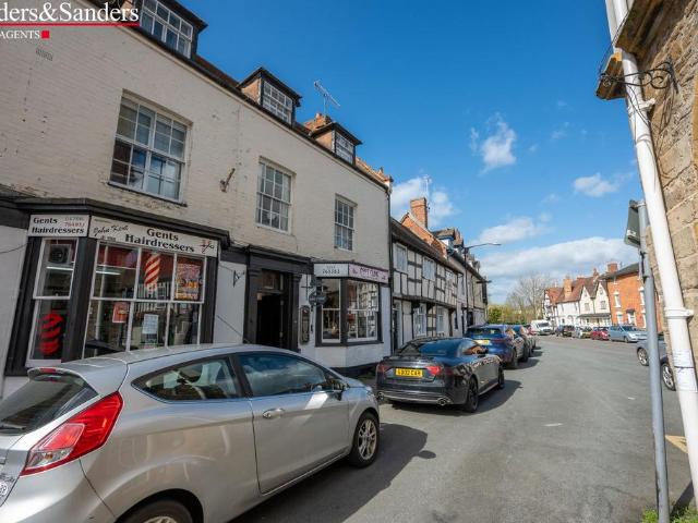 Flat for sale in Alderminster, Warwickshire