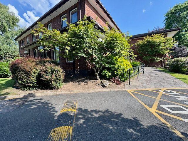 Flat for sale in Cheadle, Greater Manchester