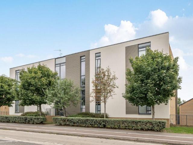 Flat for sale in Firepool, Taunton