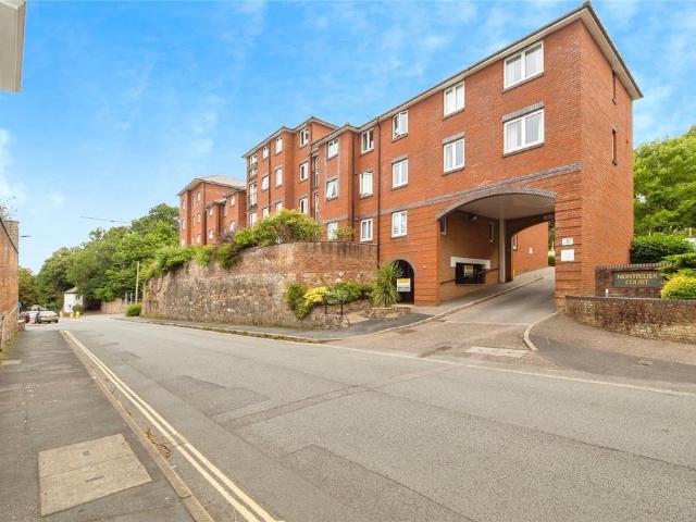 Flat for sale in Watergate, Devon