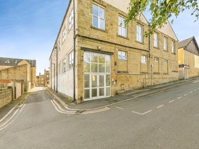 Flat for sale in Folly Hall, Kirklees