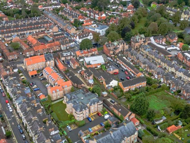 Flat for sale in High Field, York