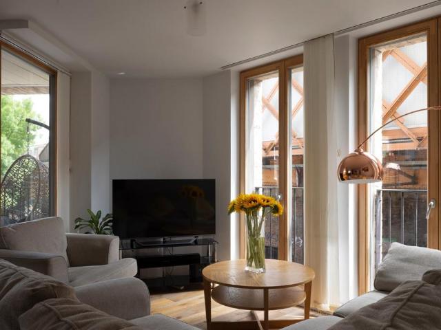 Flat for sale in North Kensington, Greater London