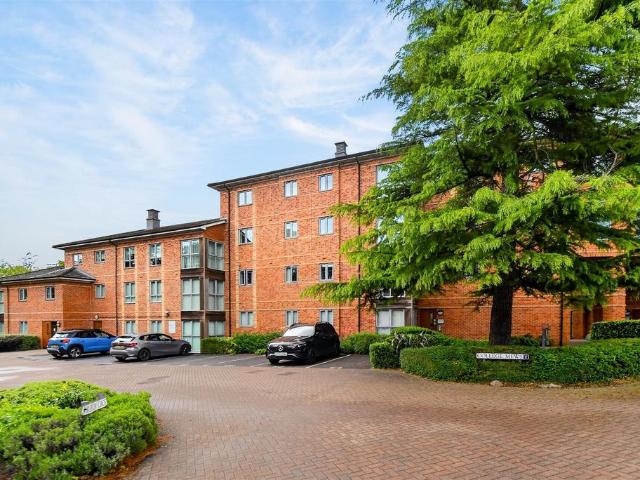 Flat for sale in High Field, York