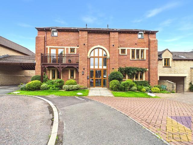 Flat for sale in Cabus, Lancashire