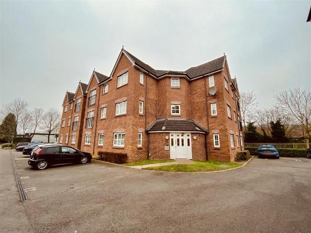 Flat for sale in Burton upon Trent, East Staffordshire