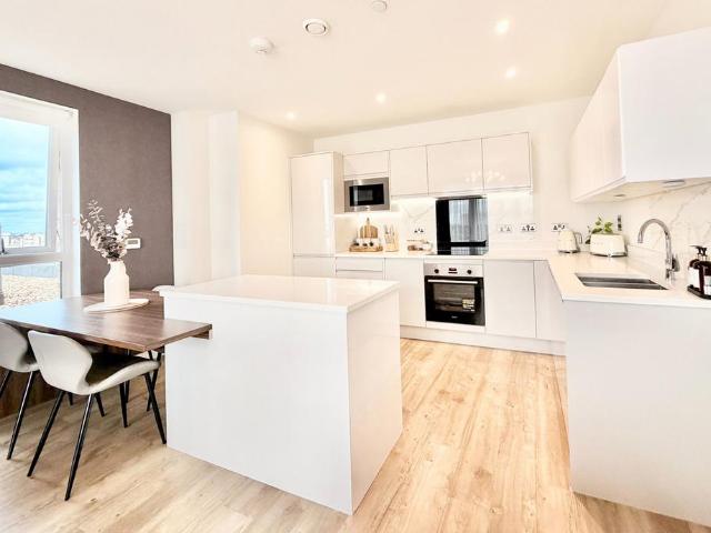 Flat for sale in London Borough of Hillingdon, Greater London