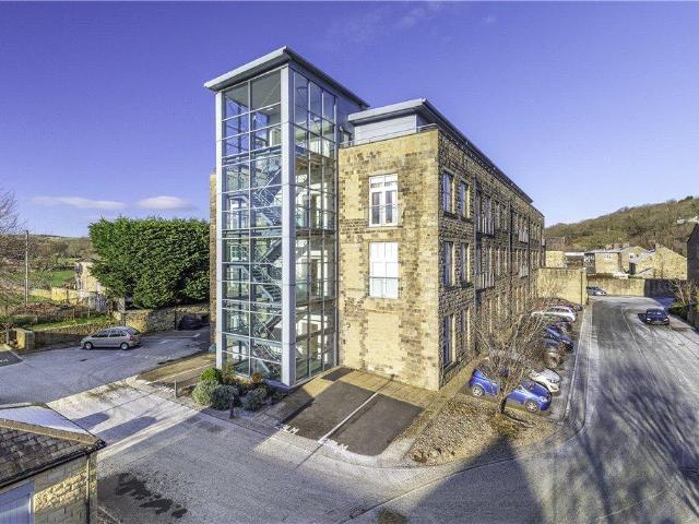 Flat for sale in Addingham, West Yorkshire