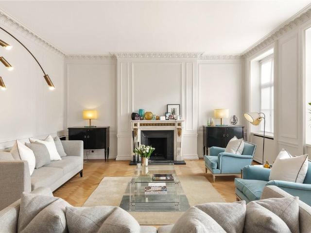 Flat for sale in East Marylebone, Marylebone