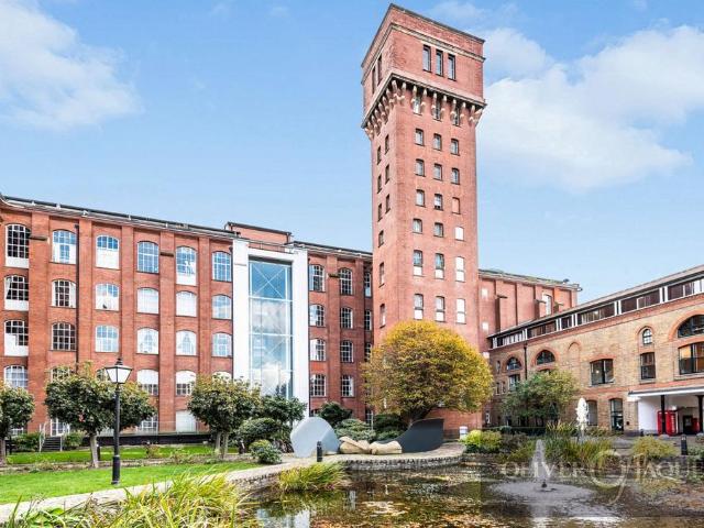 Flat for sale in Old Ford, Bow