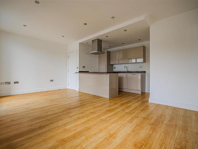 Flat for sale in The Image, Pouchen End