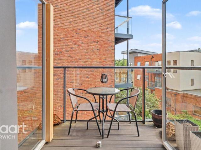 Flat for sale in Lakenham, East Bank
