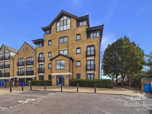 Flat for sale in Baltic Triangle, Calderstones