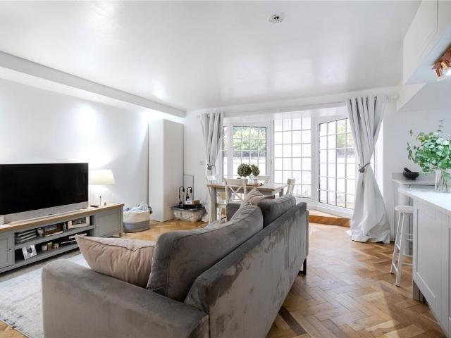 Flat for sale in Streatham Hill, Isle Of Man