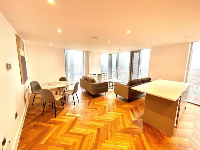 Flat for sale in City Centre, Georgia