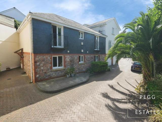 Flat for sale in Babbacombe