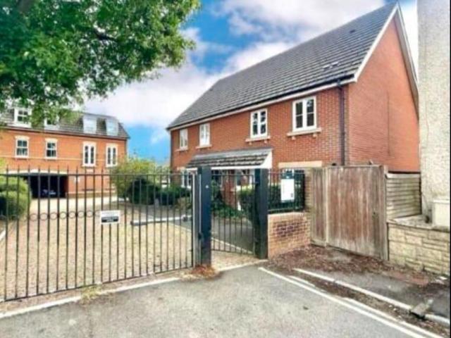 Flat for sale in Rodbourne, Swindon