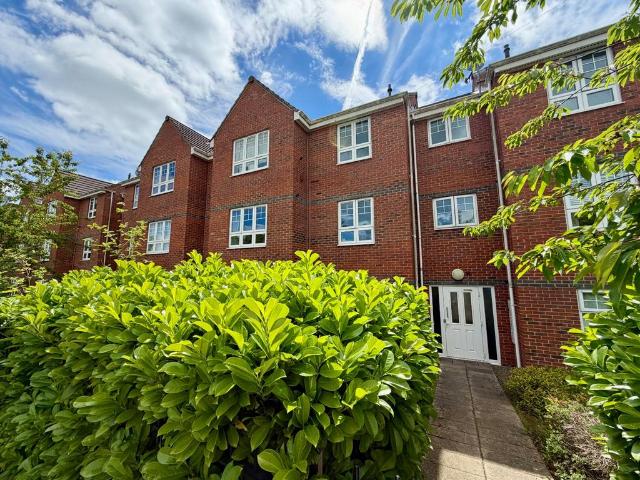 Flat for sale in Kenton, Tyne And Wear