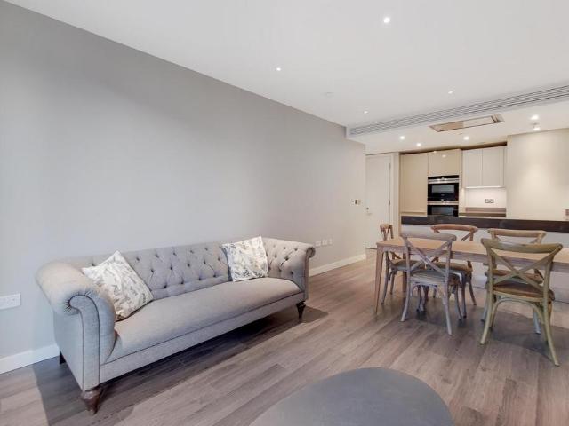 Flat for sale in St. George in the East, Whitechapel