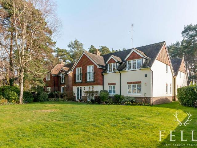 Flat for sale in East Dorset