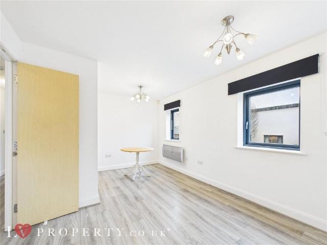 Flat for sale in Edgbaston, West Midlands