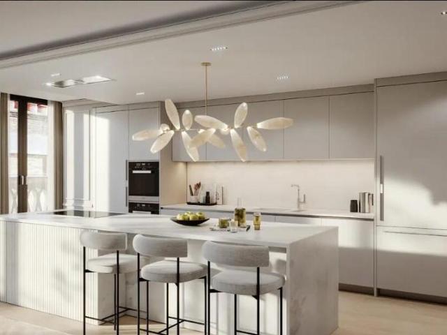 Flat for sale in City of Westminster, Greater London