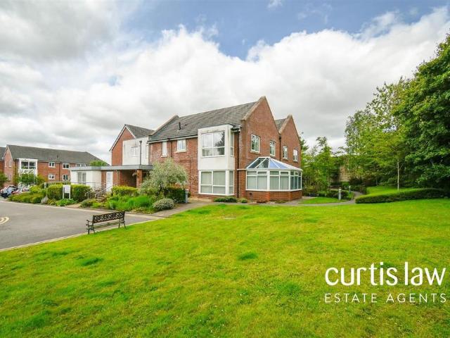 Flat for sale in Beardwood, Blackburn