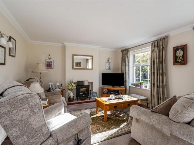 Flat for sale in Knowle, Isle Of Man