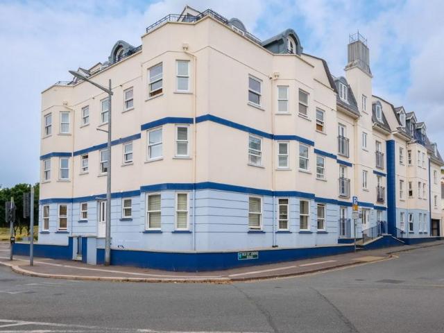 Flat for sale in St Helier, Greater London