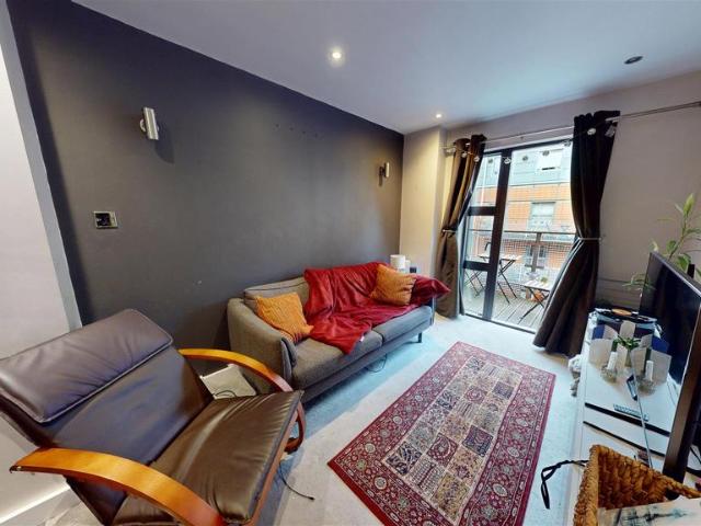 Flat for sale in City Centre, Georgia