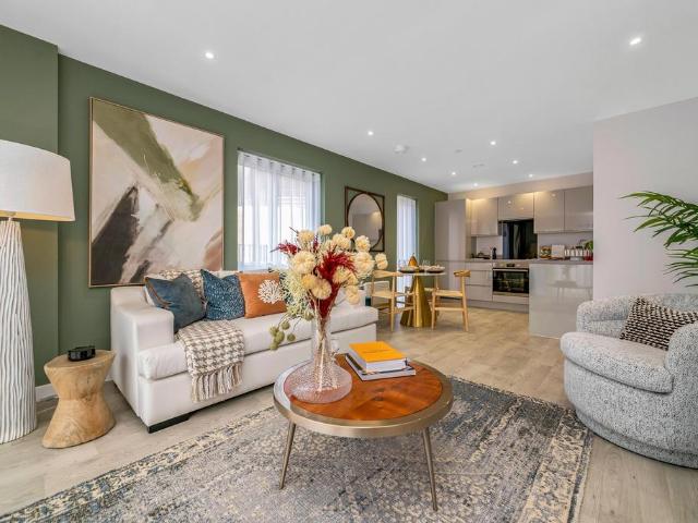 Flat for sale in Coldean, Stanmer