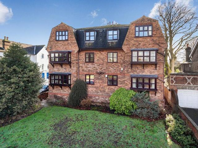 Flat for sale in Blendon, Greater London