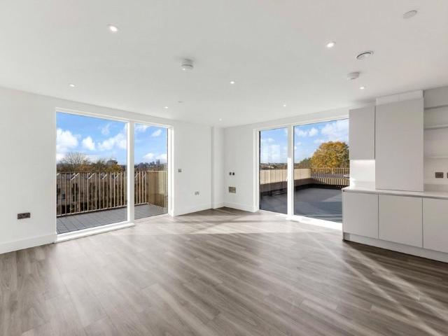 Flat for sale in Golders Green, Isle Of Man