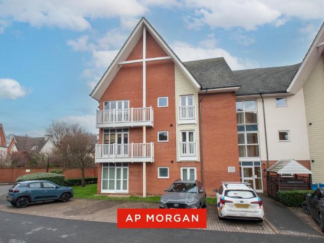 Flat for sale in West Midlands