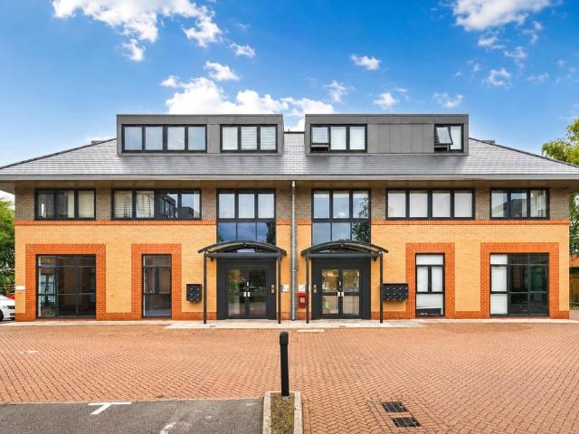 Flat for sale in Sheerwater, Woking