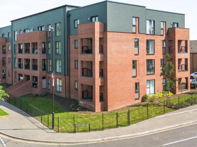 Flat for sale in Feckenham, City Of Bristol