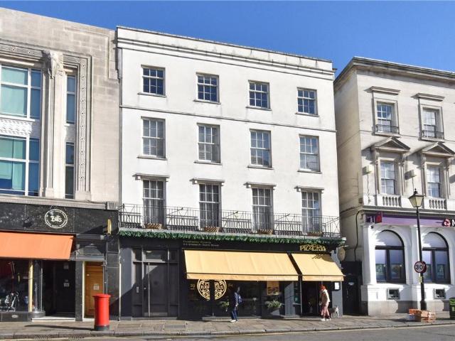 Flat for sale in East Greenwich, Greater London
