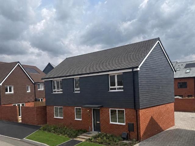 Flat for sale in Curbridge, Hampshire