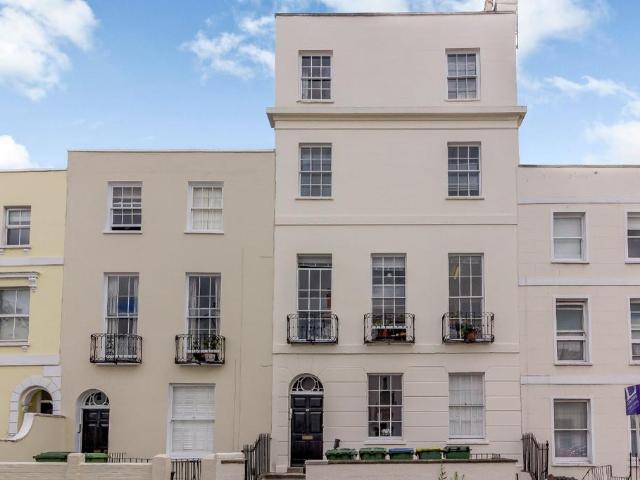 Flat for sale in Ewens Farm, Cheltenham