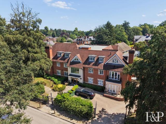Flat for sale in Sunninghill and Ascot, Ascot