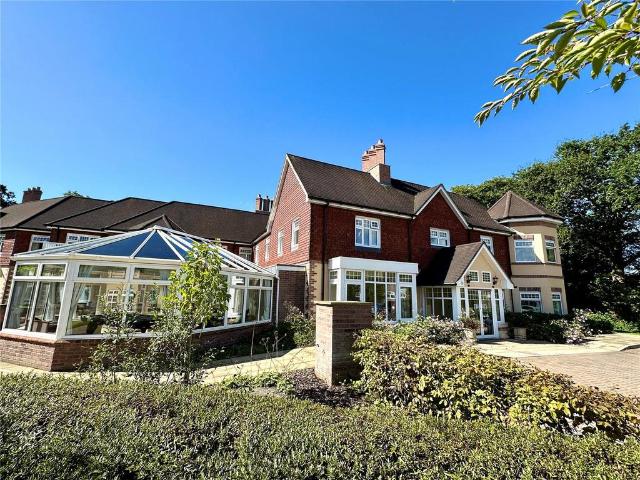 Flat for sale in Avon Castle, St Ives