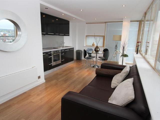 Flat for sale in Holbeck, West Yorkshire