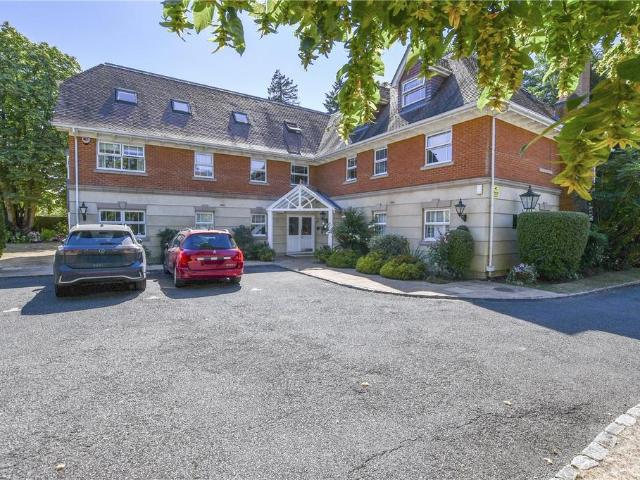 Flat for sale in Wokingham
