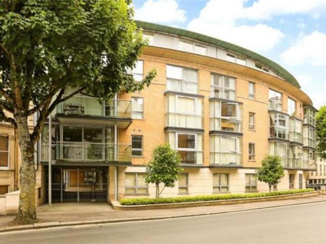 Flat for sale in Hotwells, Feckenham