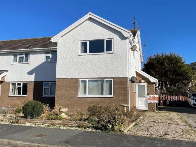 Flat for sale in Llandudno, Wales