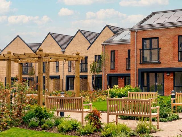 Flat for sale in Key Street, Suffolk