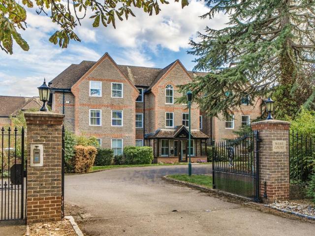 Flat for sale in Sonning, Wokingham