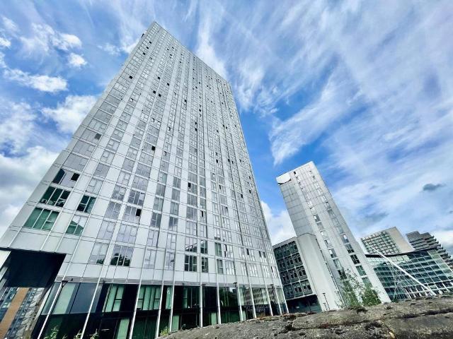 Flat for sale in City Centre, Salford