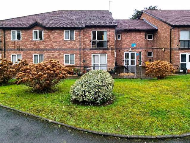 Flat for sale in Denscombe, Caerphilly