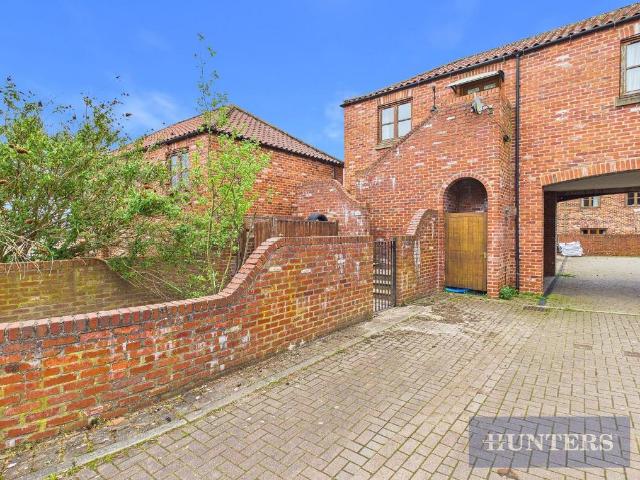 Flat for sale in Willerby, Staxton